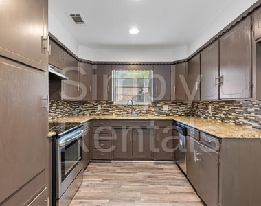 705 Plano Street - Photo Thumbnail 12