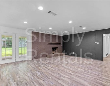 705 Plano Street - Photo Thumbnail 5