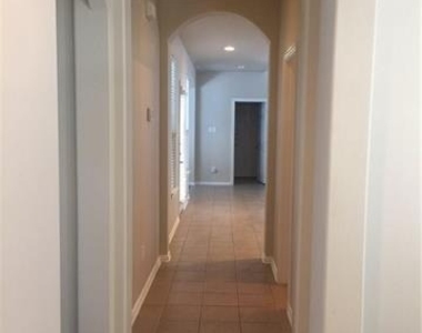 1016 Grey Fox Drive - Photo Thumbnail 2