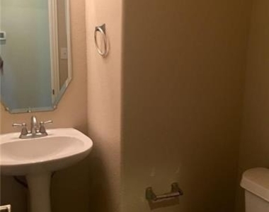 1016 Grey Fox Drive - Photo Thumbnail 20