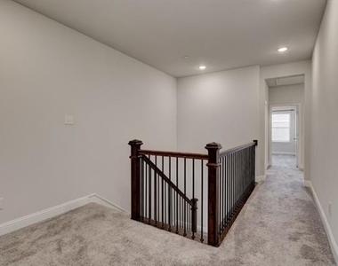 1564 Windermere Way - Photo Thumbnail 36