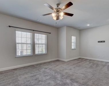 1564 Windermere Way - Photo Thumbnail 23
