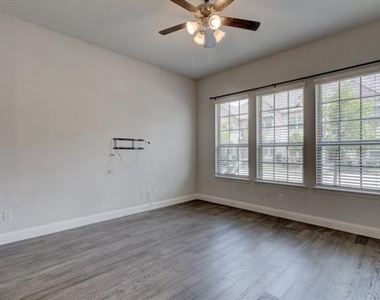 1564 Windermere Way - Photo Thumbnail 19