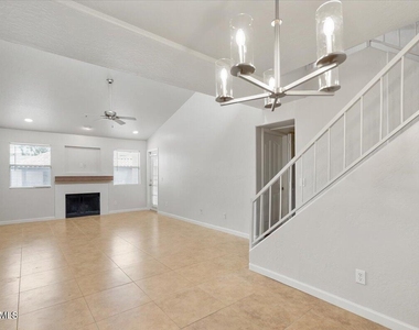 14145 N 92nd Street - Photo Thumbnail 7