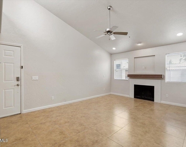 14145 N 92nd Street - Photo Thumbnail 3