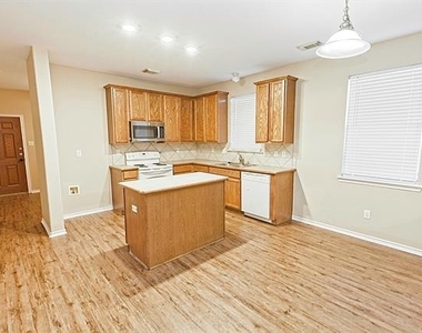 4009 Hidden Meadow Court - Photo Thumbnail 7