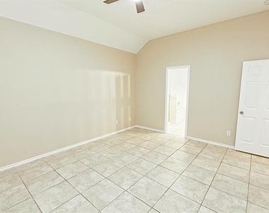 4009 Hidden Meadow Court - Photo Thumbnail 18