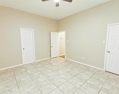 4009 Hidden Meadow Court - Photo Thumbnail 19