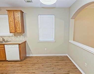 4009 Hidden Meadow Court - Photo Thumbnail 12