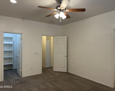 2186 W Agrarian Hills Drive - Photo Thumbnail 4