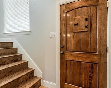 3118 Carmel Street - Photo Thumbnail 2