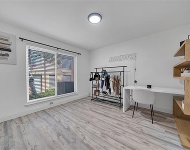 6738 Eastridge Drive - Photo Thumbnail 8