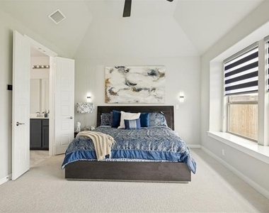 3051 Calderdale Court - Photo Thumbnail 16