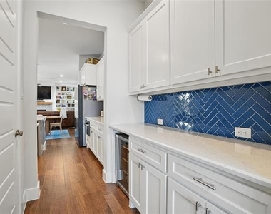 14341 Overlook Park Drive - Photo Thumbnail 7