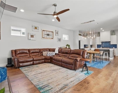 14341 Overlook Park Drive - Photo Thumbnail 15