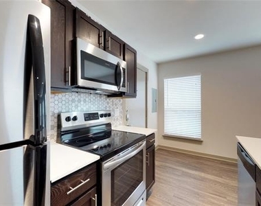 6304 Prospect Avenue - Photo Thumbnail 5
