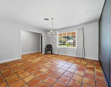 6920 Valhalla Road - Photo Thumbnail 7