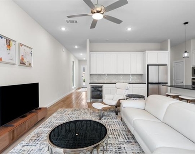 3442 Heritage Place - Photo Thumbnail 7