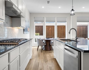 3442 Heritage Place - Photo Thumbnail 12