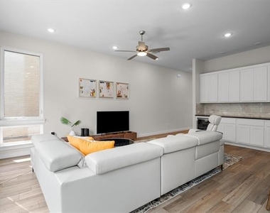 3442 Heritage Place - Photo Thumbnail 6