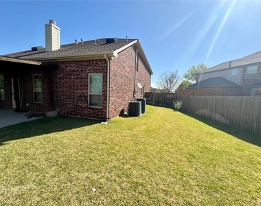 1100 Annalea Cove Drive - Photo Thumbnail 20