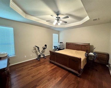 1100 Annalea Cove Drive - Photo Thumbnail 16
