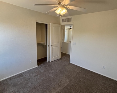 624 W Mesquite Tree Lane - Photo Thumbnail 20