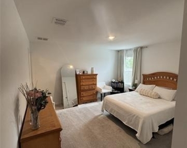 1105 Ledgestone Drive - Photo Thumbnail 1