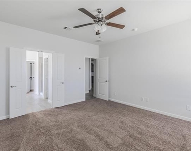 1343 Fox Hollow Road - Photo Thumbnail 17