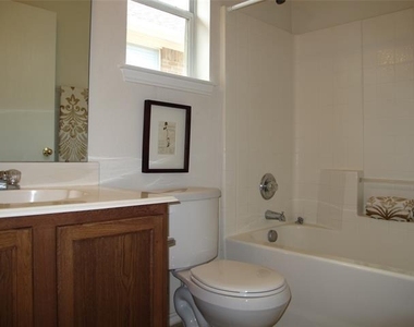 612 Fleming Street - Photo Thumbnail 16