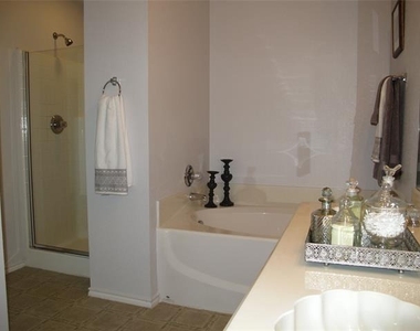 612 Fleming Street - Photo Thumbnail 13