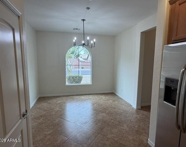 27582 N 90th Lane - Photo Thumbnail 11