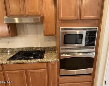 27582 N 90th Lane - Photo Thumbnail 6