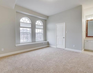 13225 Bigelow Lane - Photo Thumbnail 17
