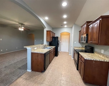 4533 Wheatland Drive - Photo Thumbnail 7