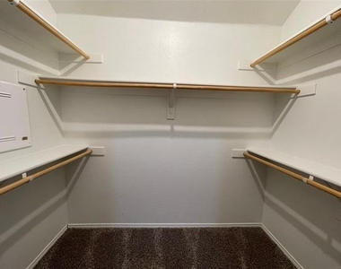 4533 Wheatland Drive - Photo Thumbnail 22