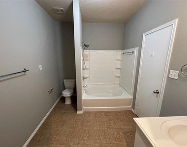 4533 Wheatland Drive - Photo Thumbnail 20
