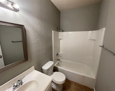 4533 Wheatland Drive - Photo Thumbnail 25