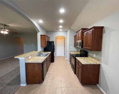 4533 Wheatland Drive - Photo Thumbnail 10
