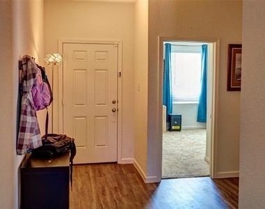 741 Windsor Court - Photo Thumbnail 4
