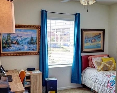 741 Windsor Court - Photo Thumbnail 14