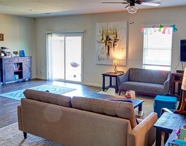 741 Windsor Court - Photo Thumbnail 7