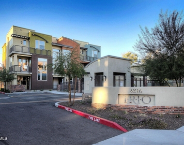 4816 N Woodmere Fairway -- - Photo Thumbnail 19
