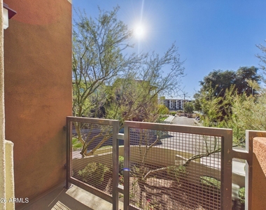 4816 N Woodmere Fairway -- - Photo Thumbnail 12
