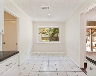 6737 Fair Meadows Drive - Photo Thumbnail 8