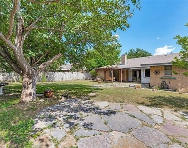 6737 Fair Meadows Drive - Photo Thumbnail 22