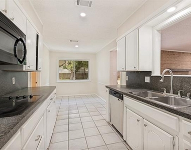 6737 Fair Meadows Drive - Photo Thumbnail 7