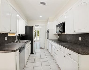 6737 Fair Meadows Drive - Photo Thumbnail 6