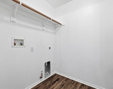 2825 Saddlebred Trail - Photo Thumbnail 28