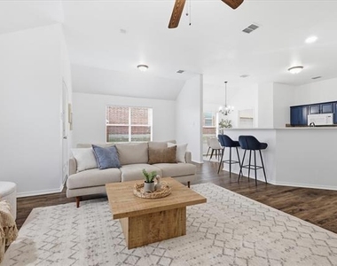 2825 Saddlebred Trail - Photo Thumbnail 8